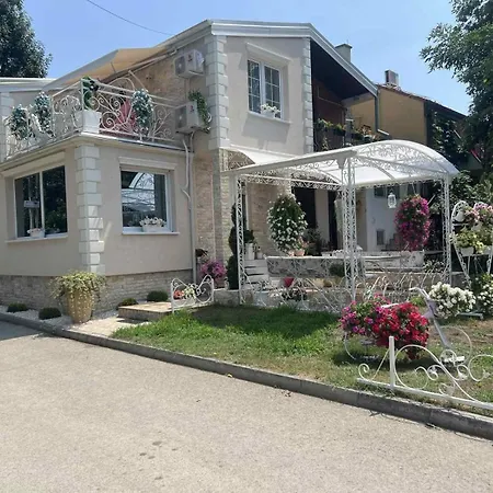 Romansa Novi Sad