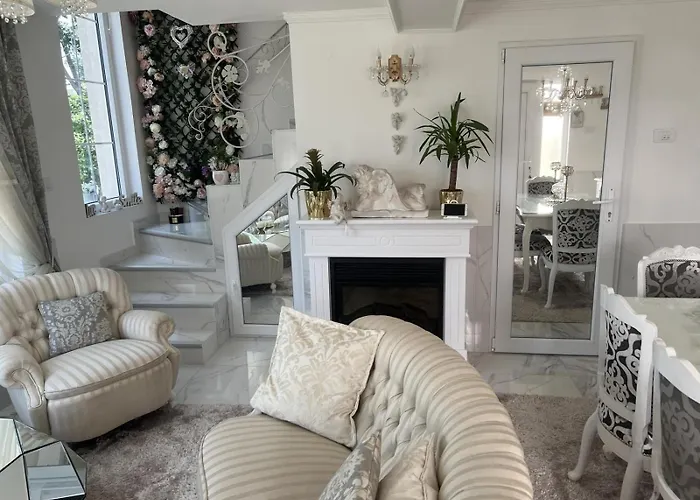 Romansa ヴィラ ノヴィ・サド