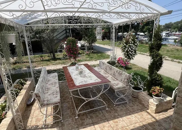 Romansa ノヴィ・サド